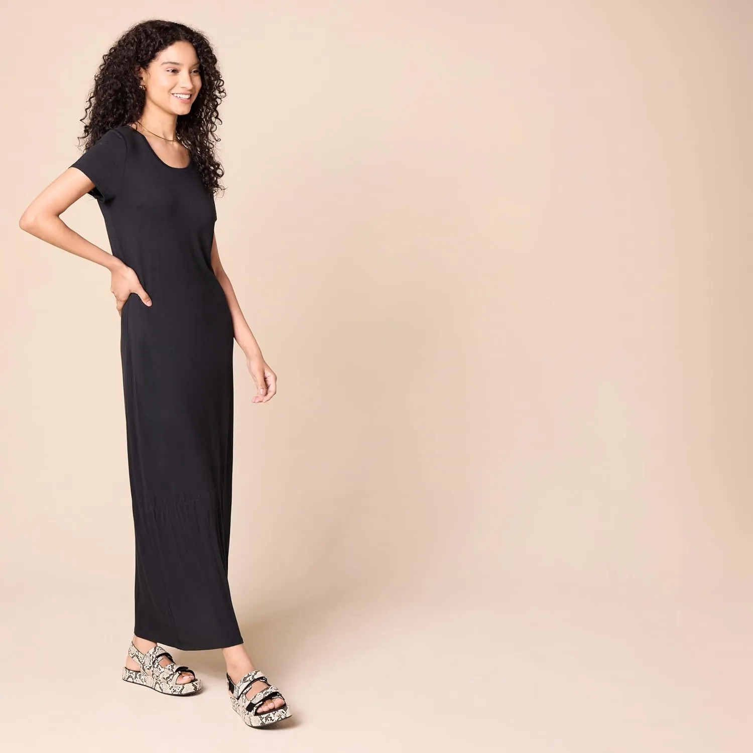 Amazon Essentials Women's Short-Sleeve Maxi Dress