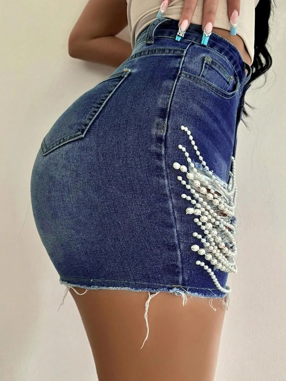 DINGANG Women's Sexy Ripped Denim Shorts with Pearls Chain High Waisted Bodycon Stretchy Frayed Jean Shorts