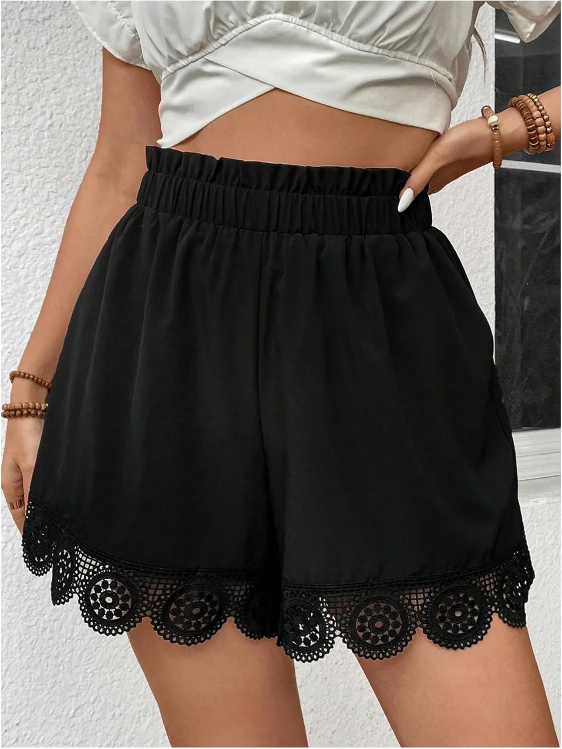 OYOANGLE Women's Plus Size Lace Embroidery Elastic High Waist Shorts Casual Wide Leg Shorts with Pocket