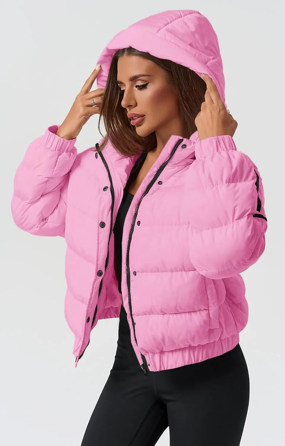 Tankaneo Womens Cropped Puffer Jacket Hooded Quilted Contrast Trim Short Down Coats Outerwear Winter Outfits