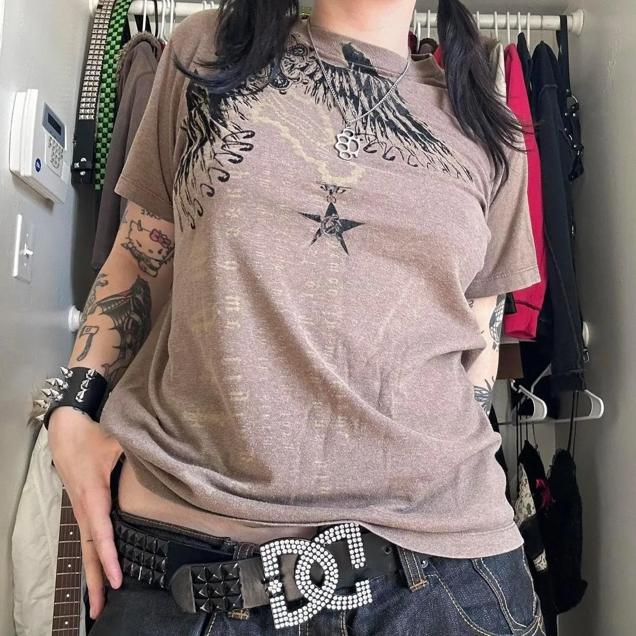 Women Graphic Grunge Shirts Loose Fit Gothic Punk Tees Y2k Emo Clothes Teen Girls Baggy T Shirts 2000s Vintage Tops